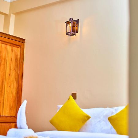 Aves Executive Hotel Arusha Dış mekan fotoğraf