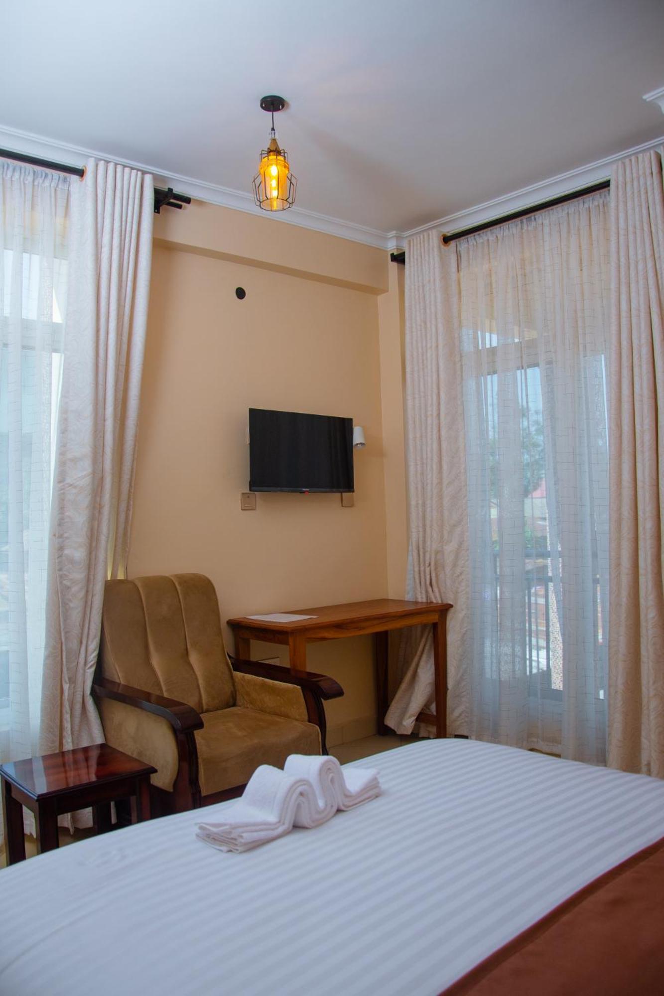 Aves Executive Hotel Arusha Dış mekan fotoğraf
